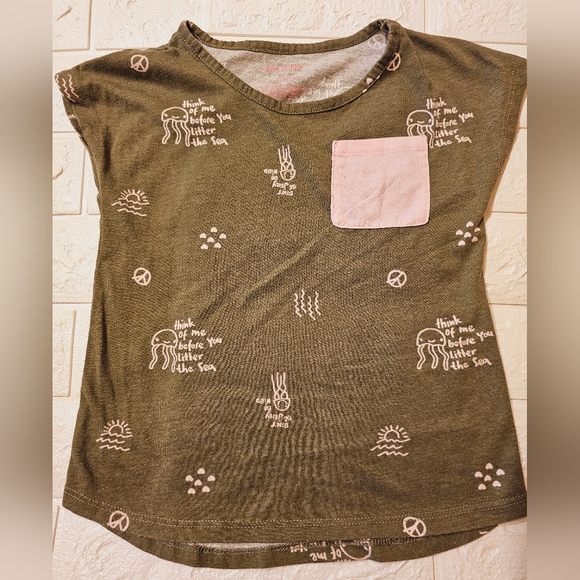 5T Cream Jean Jacket and Hunter Green Pink Jellyfish Shirt - Picture 6 of 8